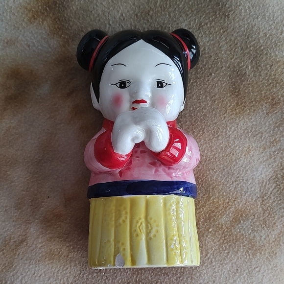 Chinese Lucky Girl Vintage Ceramic Planter Vase - Picture 3 of 7